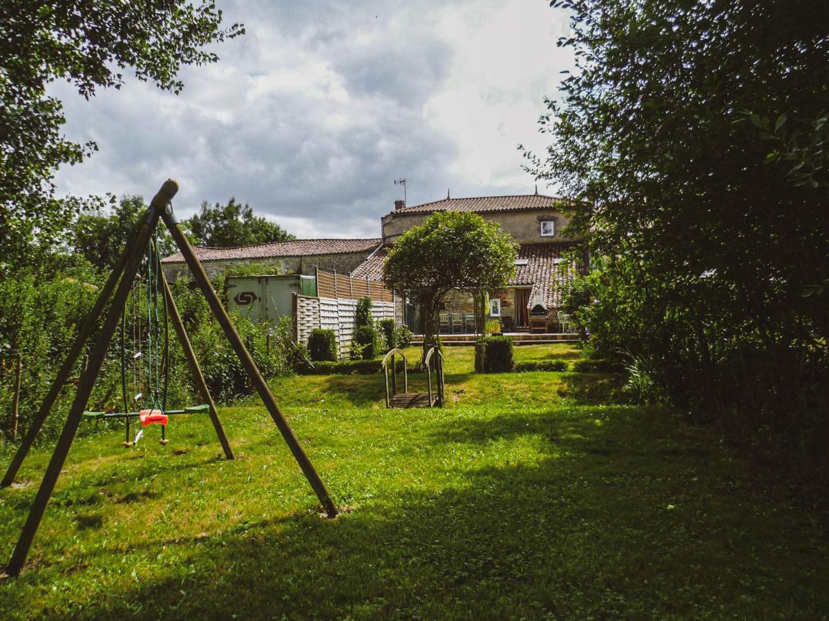 La Laujere Ivie - Gite & Piscine Privative Vila Saint-Hilaire-du-Bois  Exterior foto